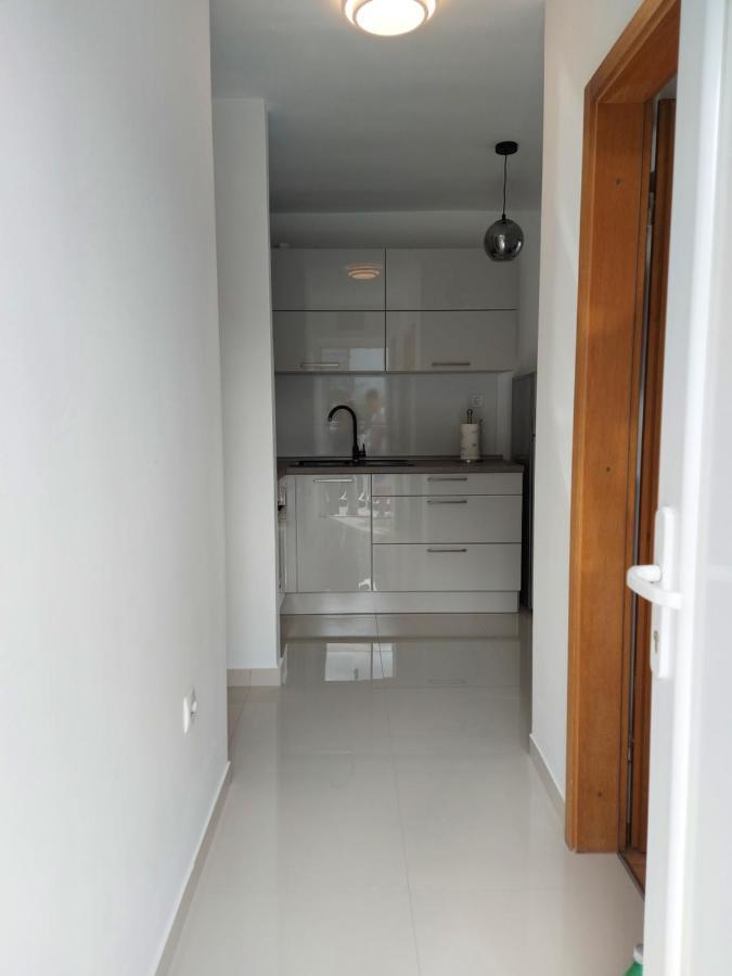 Apartmani I & J Seric セゲット・ヴラニツァ エクステリア 写真