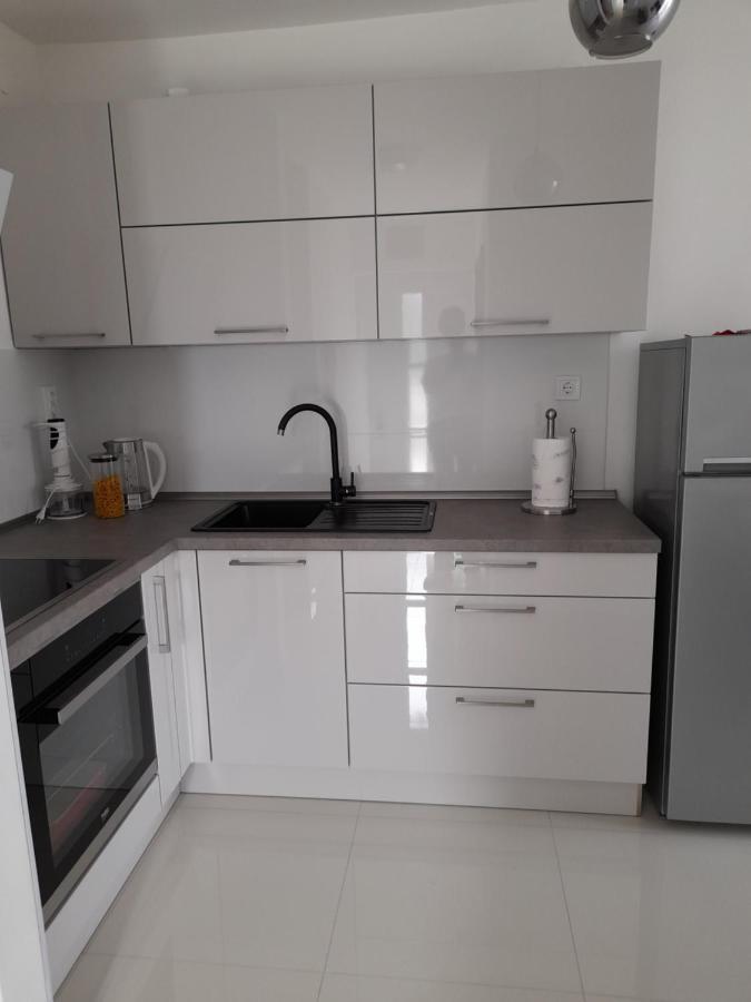 Apartmani I & J Seric セゲット・ヴラニツァ エクステリア 写真