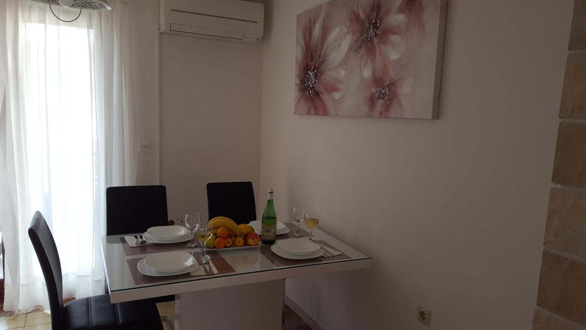 Apartmani I & J Seric セゲット・ヴラニツァ エクステリア 写真