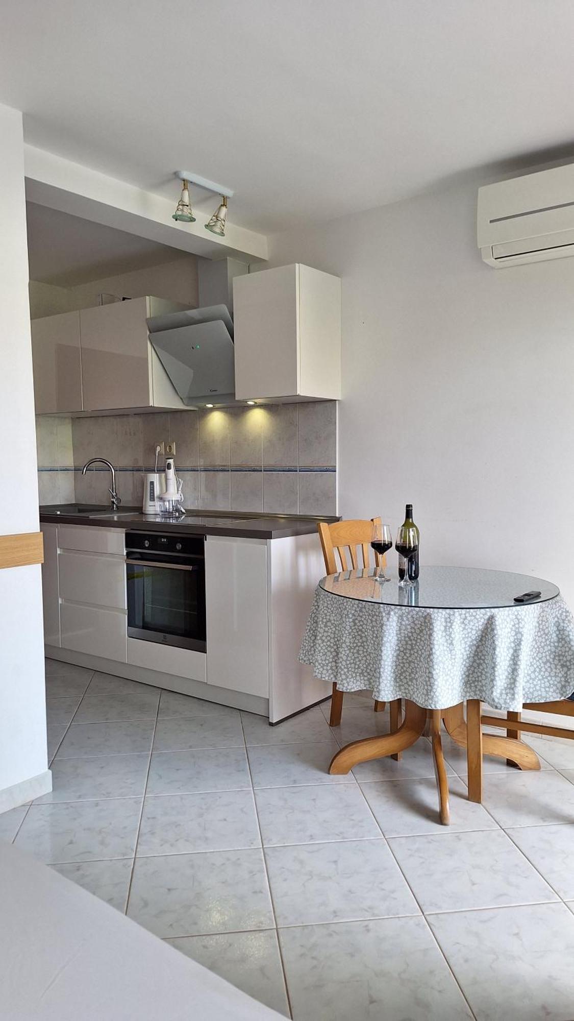 Apartmani I & J Seric セゲット・ヴラニツァ エクステリア 写真