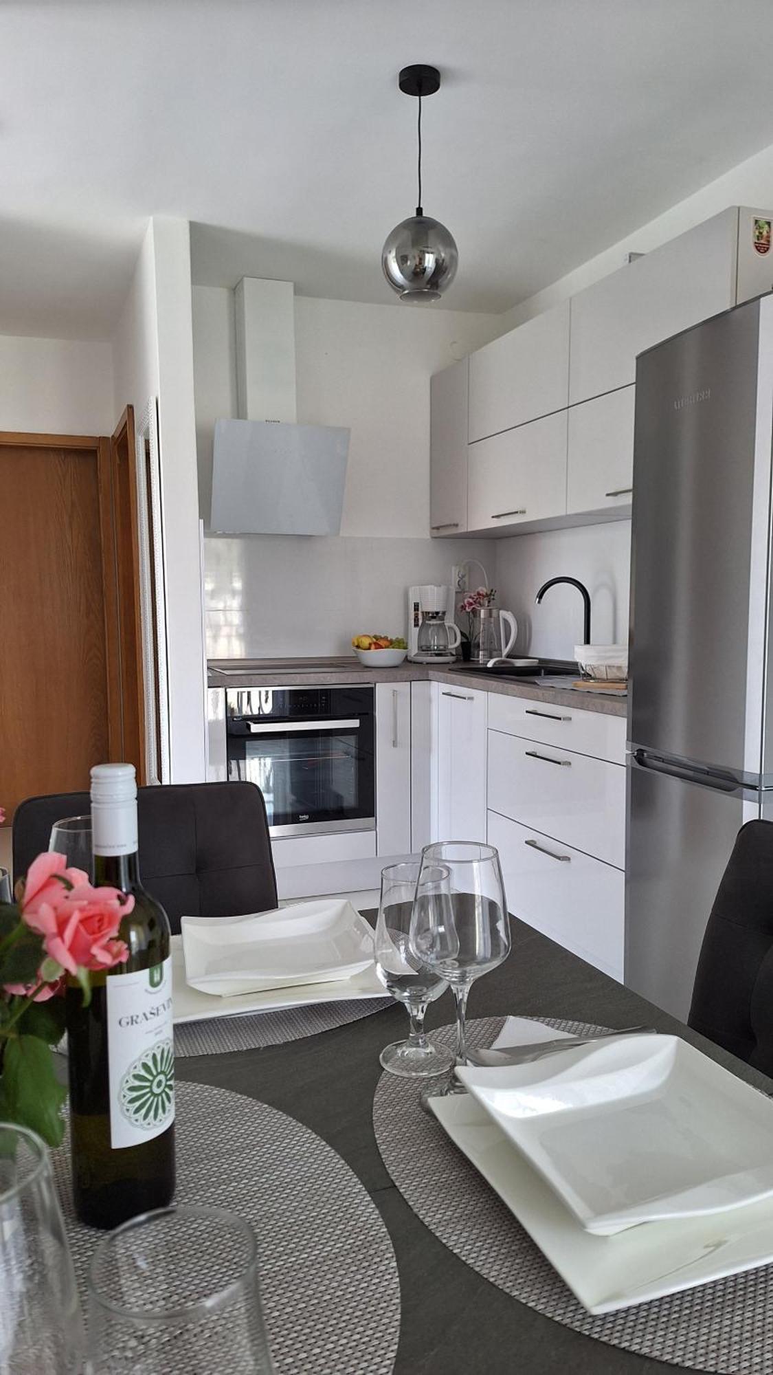 Apartmani I & J Seric セゲット・ヴラニツァ エクステリア 写真